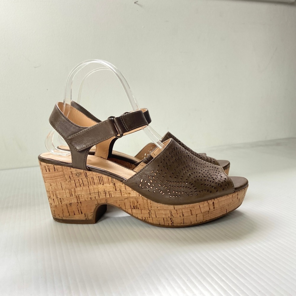 Clarks Artisan Maritsa Nila Wedge Cork Heel Sandal Khaki Olive Green Womens 9